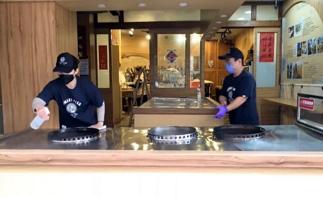 嘉市林聰明沙鍋魚頭被指餐點有蟑螂　2店休業整頓 | 華視新聞