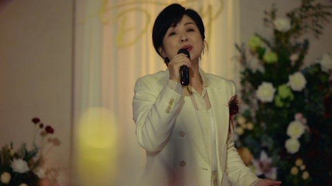 楊貴媚「雙囍」重感冒開唱  強忍咳嗽獻聲