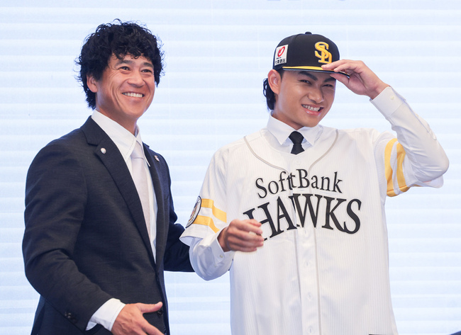 軟銀鷹城島健司看好徐若熙　盼成為世界級投手 | 華視新聞