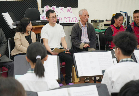 日創作者以恆春二戰記憶作曲　屏東大同高中師生合唱