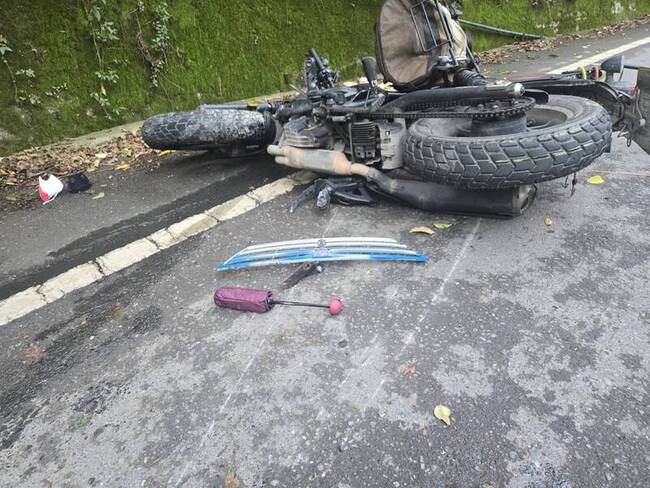 台中小貨車與重機對撞　失聯移工肇逃警追緝 | 華視新聞