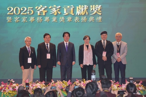 賴總統出席客家貢獻獎典禮 籲國會盡速審查總預算