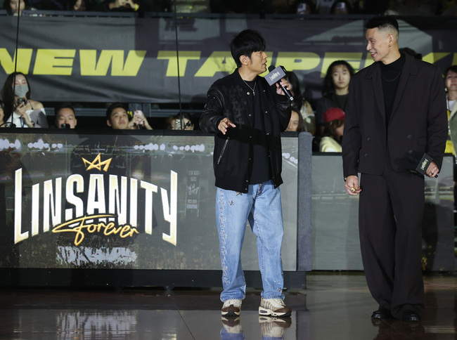 周杰倫見證下高掛球衣　林書豪：永遠會記得今晚 | 華視新聞