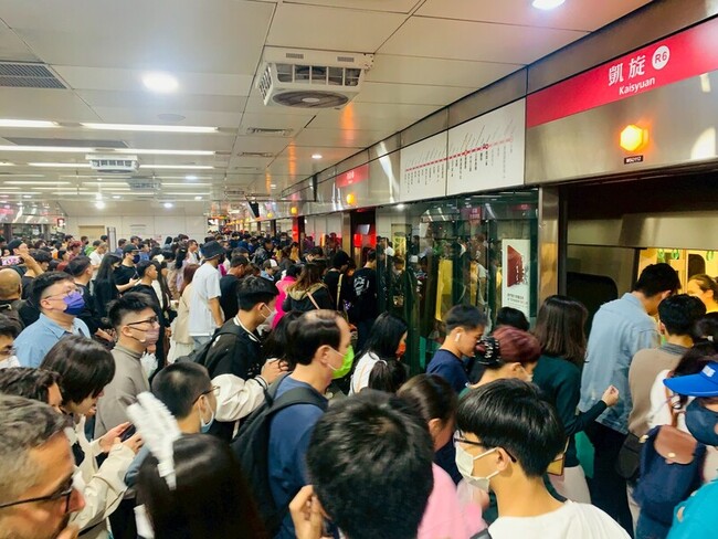 迎接跨年人潮　高雄捷運加強演練及延長營運 | 華視新聞