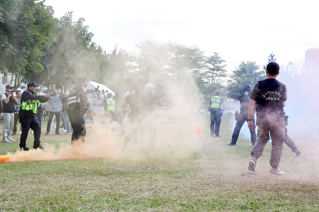 台南跨年晚會維安演練 當天禁帶大型行李箱攝影腳架 | 華視新聞