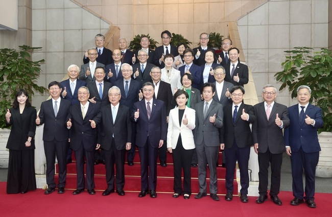 卓榮泰喊話立院儘速通過國防特別條例　團結沒有敵人 | 華視新聞