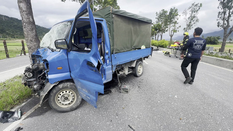 花蓮小貨車追撞 「苦茶油牧師」溫光亮不治