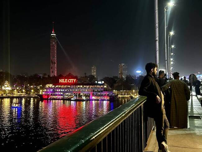開羅尼羅河遊船迎新年  歌舞表演煙火秀嗨翻天 | 華視新聞