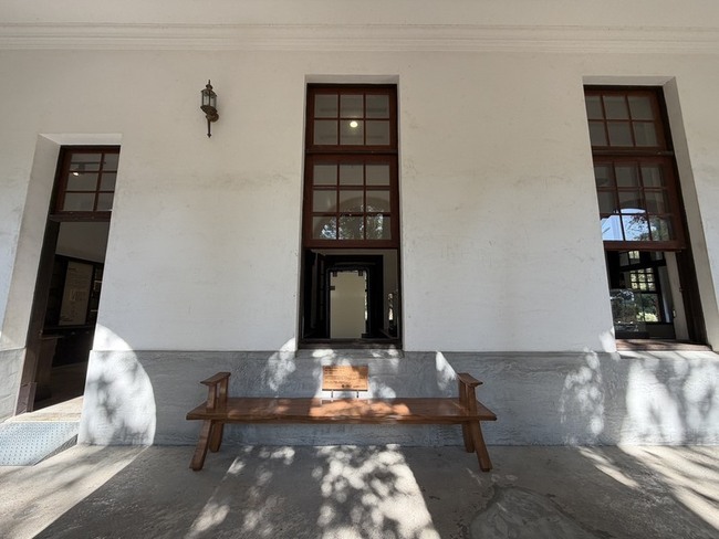 台南水道博物館百年羅漢松　轉化再生長凳延續記憶 | 華視新聞