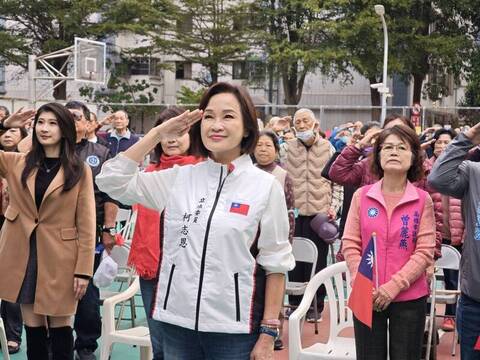 元旦升旗拚場　高雄市長參選人衝刺選情