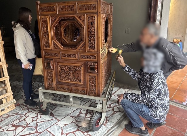 台南百年神轎檢修遭「換轎」　警方搜索追回偵辦 | 華視新聞