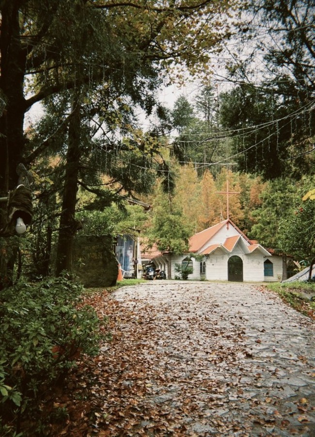 竹縣司馬庫斯教堂拆除重建　族人不捨告別 | 華視新聞