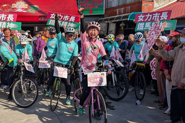 民進黨台南市長初選　2參選人騎鐵馬辦造勢衝刺 | 華視新聞
