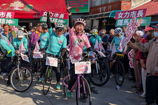 民進黨台南市長初選　2參選人騎鐵馬辦造勢衝刺