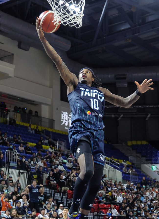 PLG古德溫飆51分破紀錄　勇士輕取洋基奪2連勝 | 華視新聞