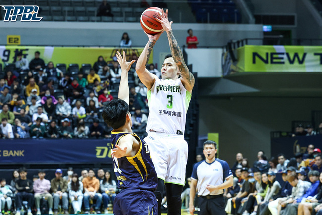張宗憲轟本季新高25分　TPBL夢想家客場勝特攻 | 華視新聞
