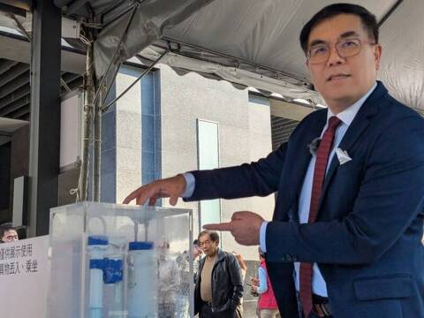 環境部設裝置藝術　宣導衛生紙丟馬桶