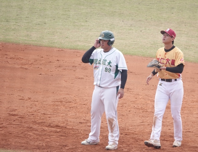 大專棒球聯賽國體陳堃益敲4安 攻擊變化球能力進步 | 華視新聞