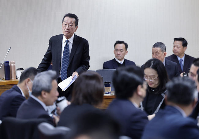 顧立雄：F-16V blk20估116年全數安裝防撞地系統 | 華視新聞