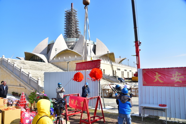 大安媽祖雕像上梁　打造台中海線新地標 | 華視新聞