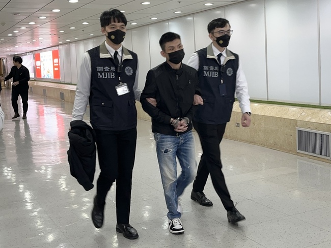 台泰合作　調查局押解運毒案通緝犯返台歸案 | 華視新聞