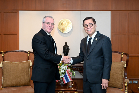 鞏固泰柬停火美國金援14億　助卿稱不清楚中國角色