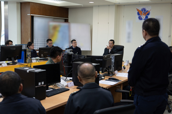 F-16飛官辛柏毅失聯　顧立雄代表總統慰問家屬 | 華視新聞