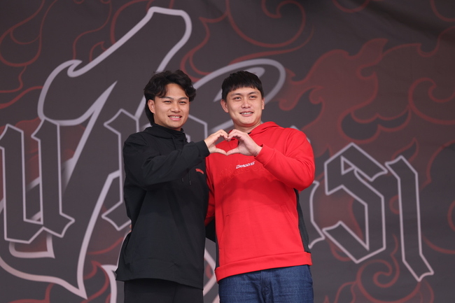 和徐若熙「在一起」10年　劉基鴻：驕傲我同學這麼強 | 華視新聞