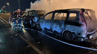 國3北上霧峰段5車追撞2車起火　消防馳援2人送醫