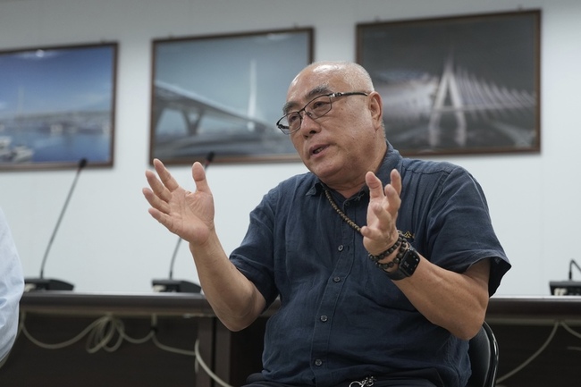 淡江大橋鋼梁沒有一顆螺栓  張氏兄弟做到了 | 華視新聞