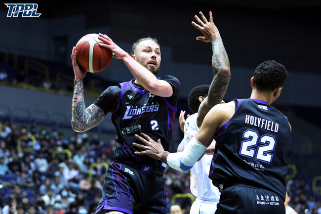 TPBL德魯獨攬27分　攻城獅宰海神收4連勝 | 華視新聞