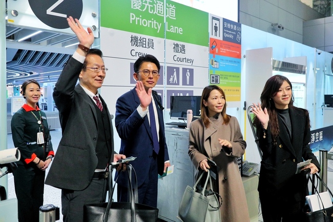 黃國昌率團訪美盼獲取直接可信賴資訊　訂14日返台 | 華視新聞