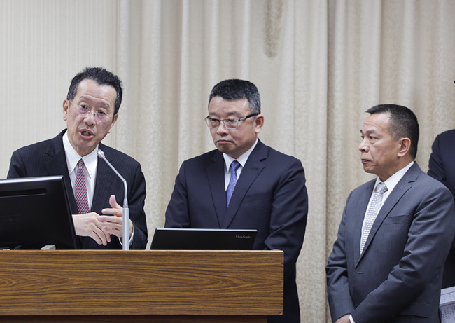 顧立雄：鋼芯彈採購價低於自製　彈藥產線9月到位 | 華視新聞