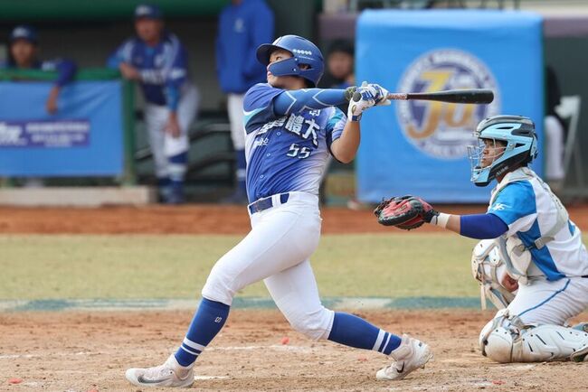 陳柏儒超前3分砲　大專棒球聯賽台體率先晉4強 | 華視新聞