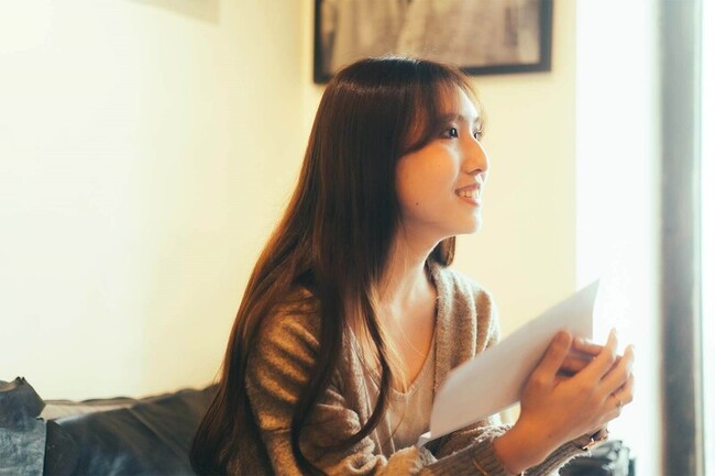 日花閃爍緊急加印　作家温若喬盼美麗台語廣流傳 | 華視新聞