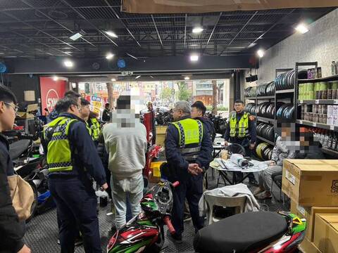 台72無牌改裝機車深夜競飆　苗警溯源台中車行逮4人