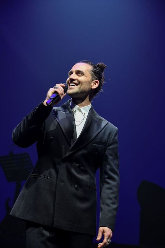 「悲慘世界」賈維爾原聲　賈登攜經典來台開唱 | 華視新聞