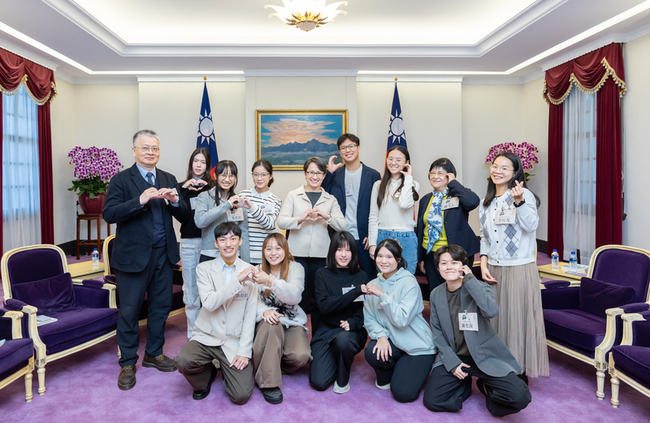 副總統與圓夢計畫青年座談　期勉成為台灣與世界橋梁 | 華視新聞