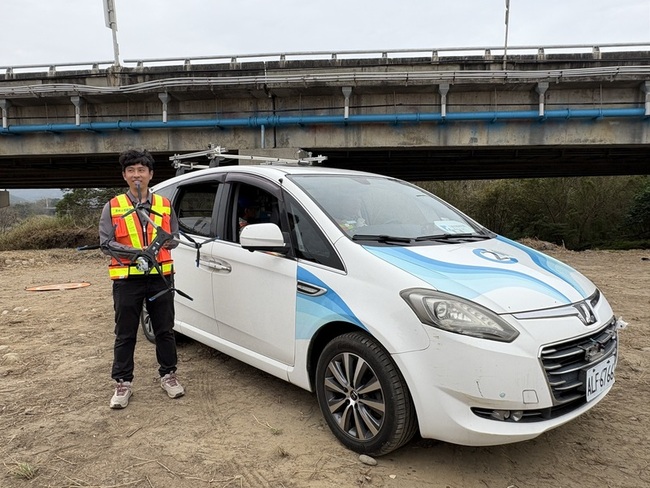 公路局推AI車、無人機橋檢　降低巡檢員安全風險 | 華視新聞