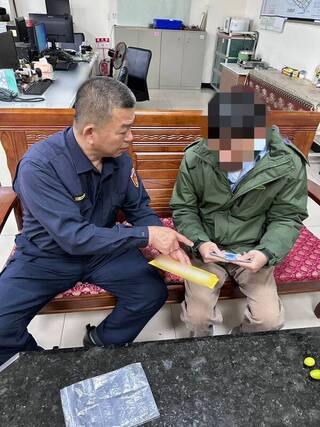 男就診遺落2萬元　台中警追查失主成功返還