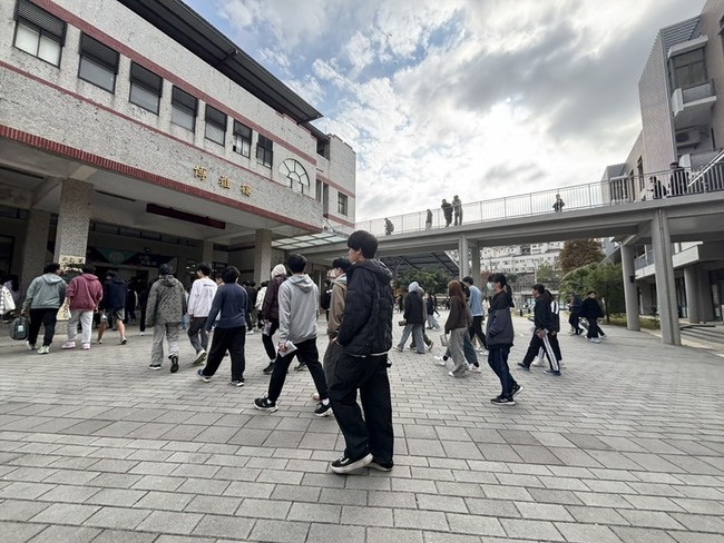 學測國綜跨領域入題　考生：重視邏輯推論 | 華視新聞