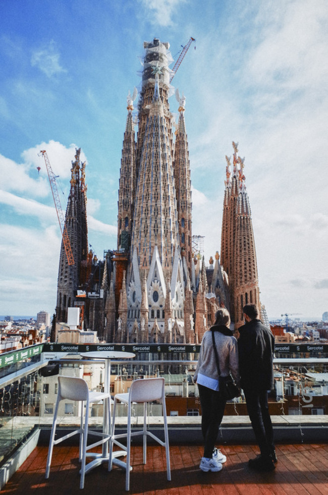 西班牙觀光持續成長　2025年外國旅客9700萬人破紀錄 | 華視新聞