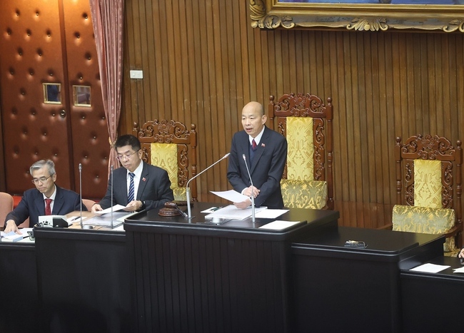 農產品市場交易法三讀修正　危害交易秩序最高罰30萬 | 華視新聞