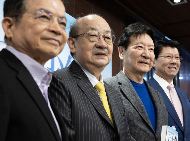 柯建銘提議續杯大和解咖啡　趙少康：找機會3黨一起 | 華視新聞