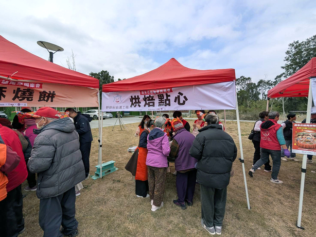 金門企業攜手社福團體辦尾牙　邀長者、身障者同樂 | 華視新聞