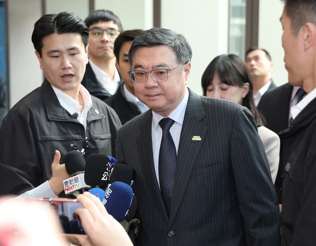 中央政府總預算未審　卓榮泰要求與立院直接辯論 | 華視新聞