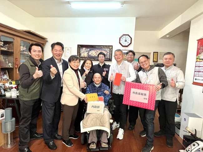 探視受傷退役人員　劉世芳：已投入1577名役男助關懷 | 華視新聞