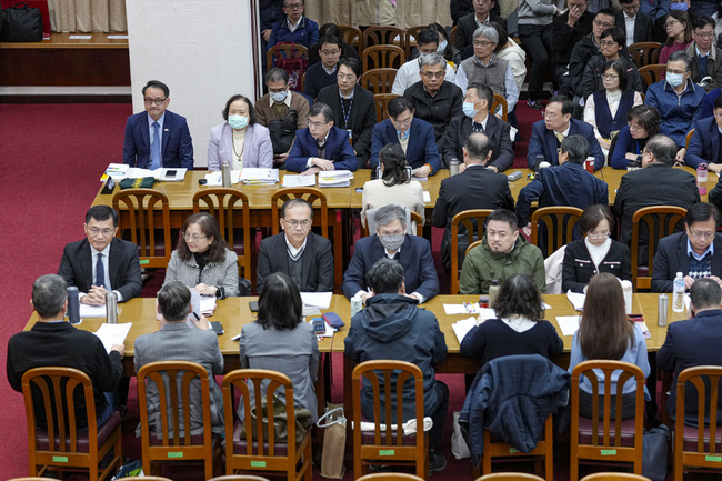 新興計畫先行動支案協商破局　全案保留送院會處理 | 華視新聞