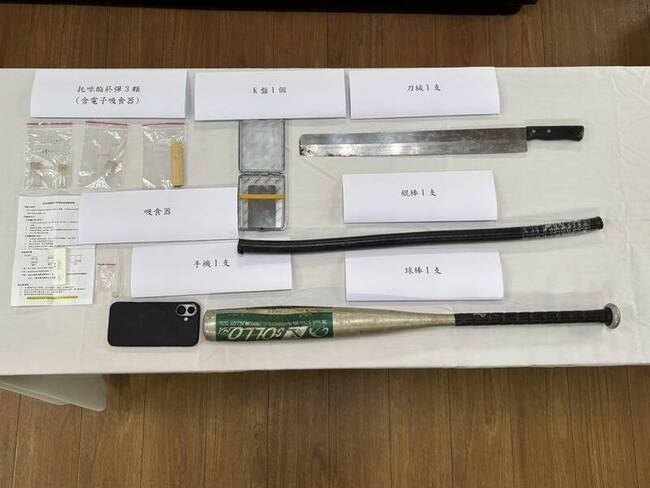 債務協商未果釀糾紛　金門警追查3人查獲二級毒品 | 華視新聞