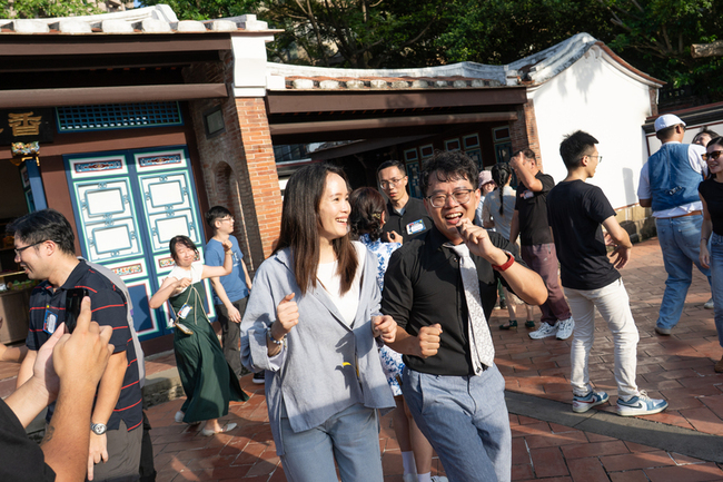 新北情人節派對鼓勵離線交友　趣味競賽迅速破冰 | 華視新聞